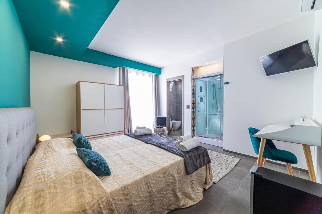 Albergo Piazza Risorgimento Порто-Чезарео Экстерьер фото