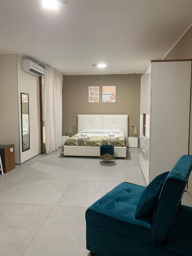 Albergo Piazza Risorgimento Порто-Чезарео Экстерьер фото