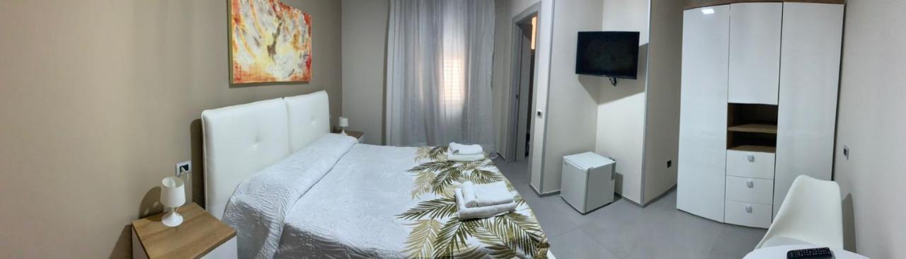 Albergo Piazza Risorgimento Порто-Чезарео Экстерьер фото