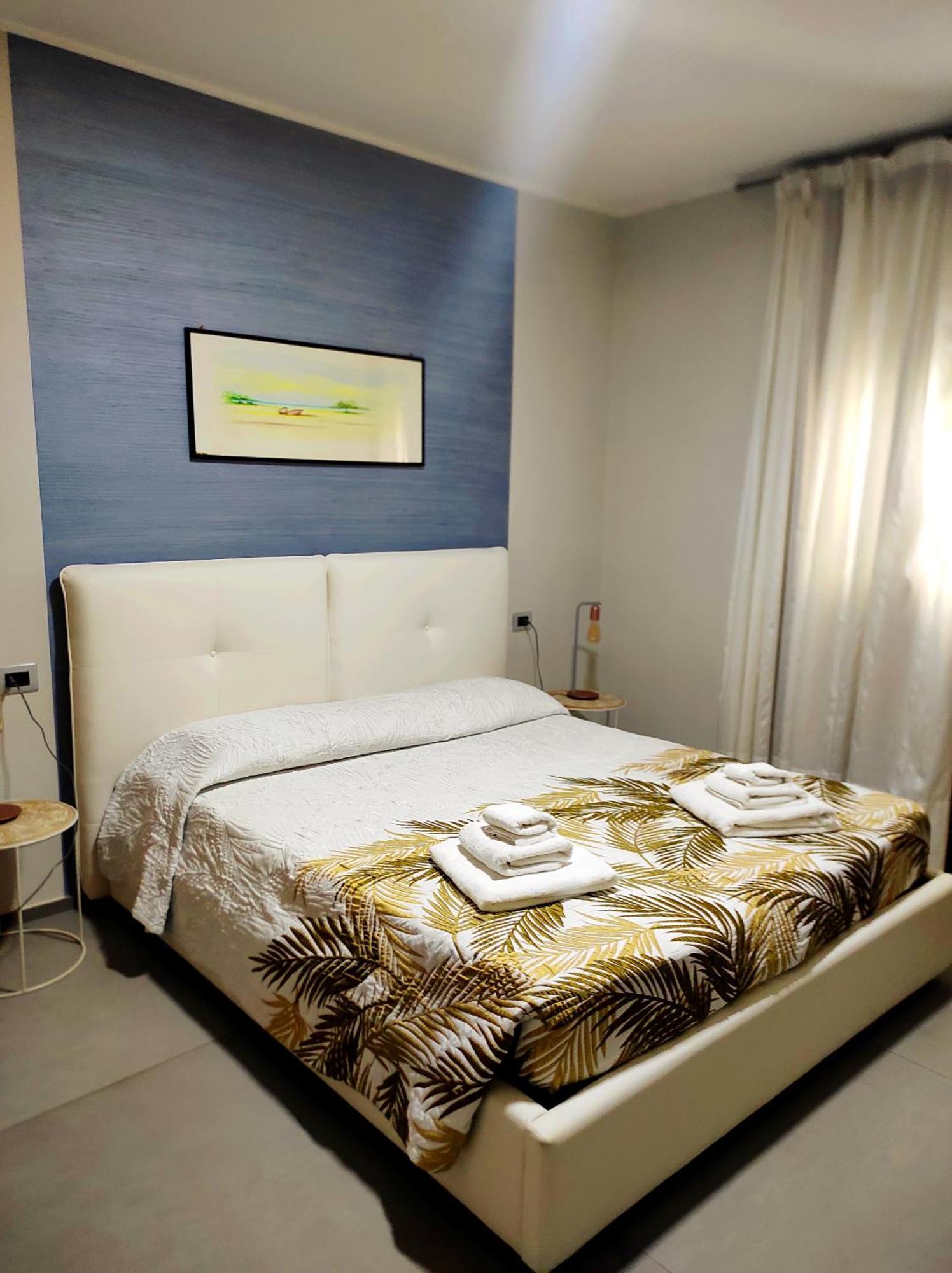Albergo Piazza Risorgimento Порто-Чезарео Экстерьер фото